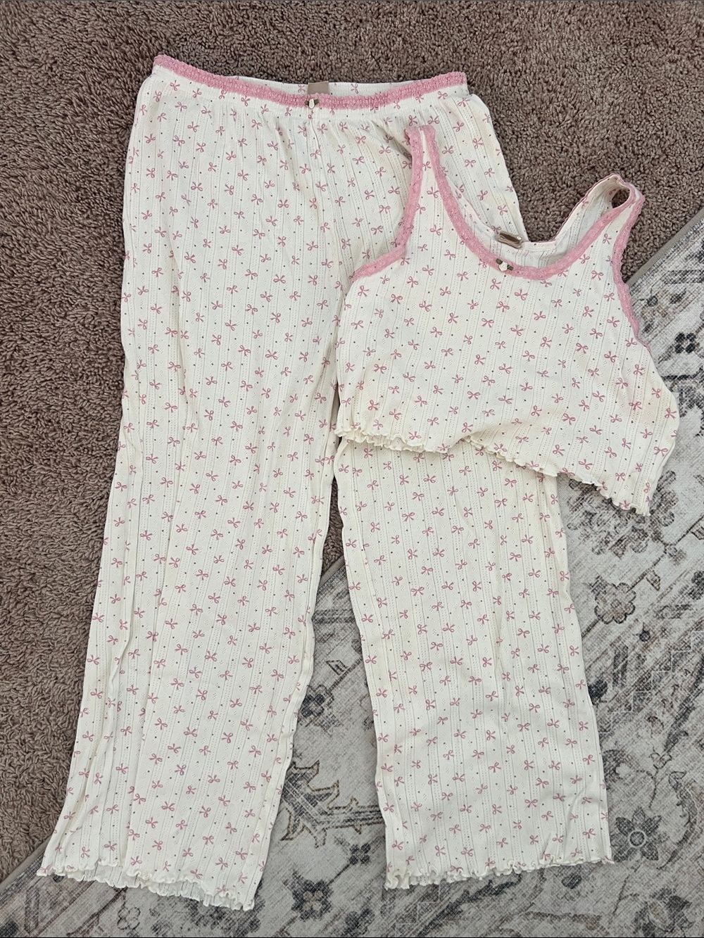 Women’s Pink Trim Floral Ribbed Pajama Set